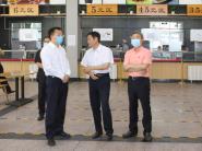 朝阳区区长文献来中国传媒大学检查指导疫情防控工作