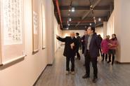 校领导参观迎新年师生书法作品展